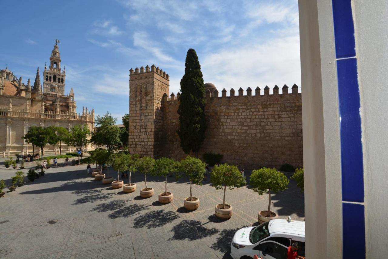 Luxury Apartment With Views To Alcazar, Cathedral And Giralda. Seville Exterior photo