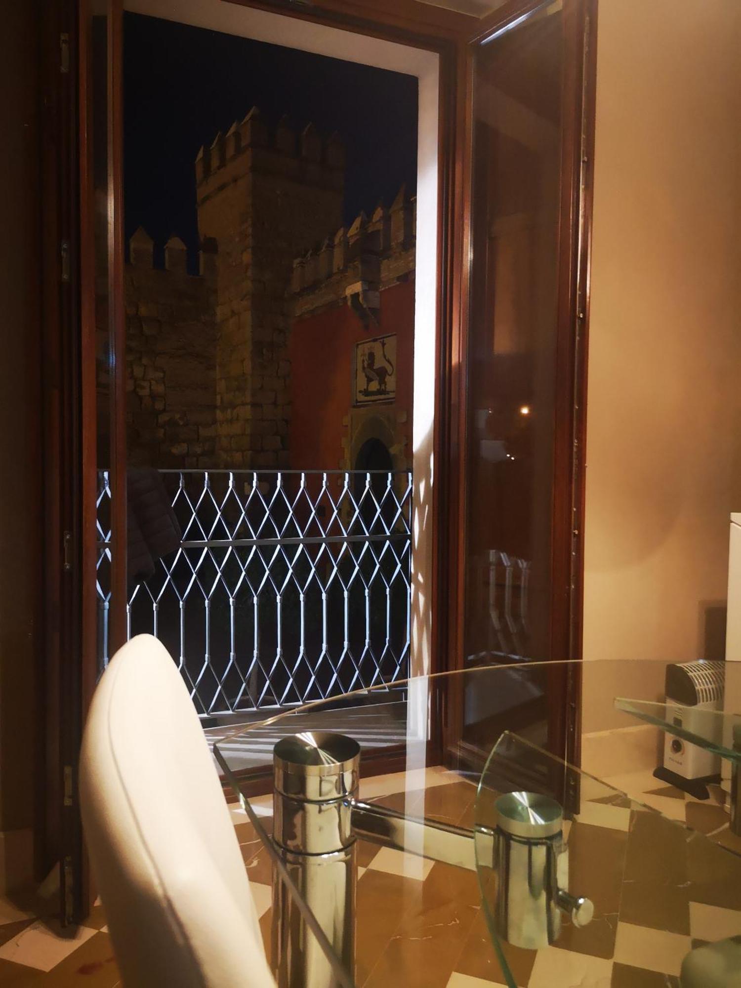 Luxury Apartment With Views To Alcazar, Cathedral And Giralda. Seville Exterior photo